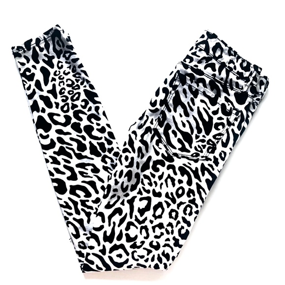 Kardashian Kollection Denim - Kardashian Kourtney Cheetah Print Jeggings Jeans 2